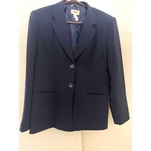 Talbots Women Pure Silk Blazer, fits like oversized 4-6